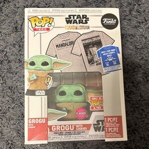 Funko Pop! Mandalorian Grogu with Cookies Tee and Figure Set